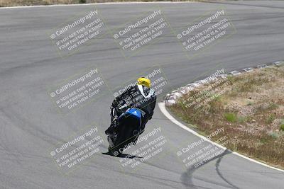 media/Apr-20-2025-AHRMA (Sun) [[393a79c373]]/Race/Group 5/Turn 4b/